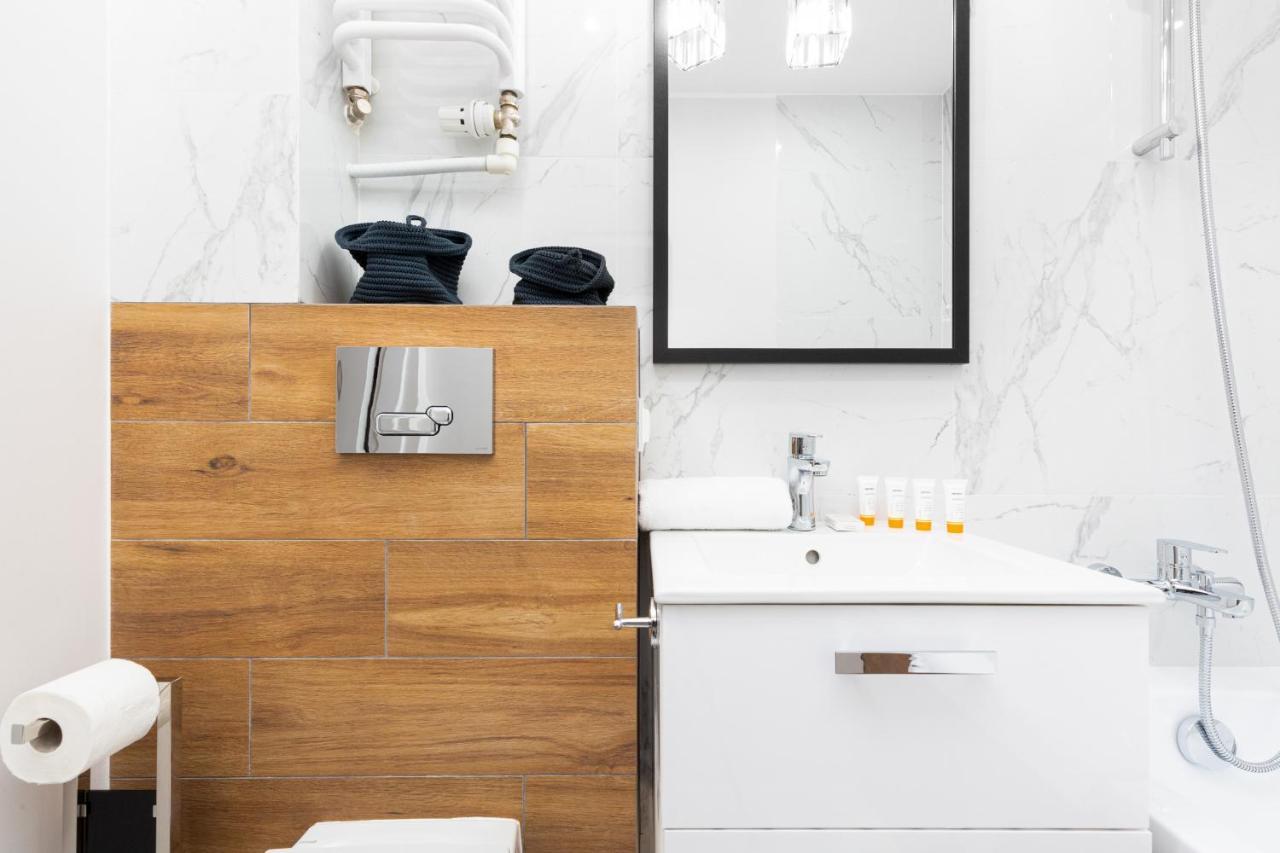 Beautiful Two-Bedroom Apartment Warsaw Bielany By Noclegi Renters Varsóvia Exterior foto